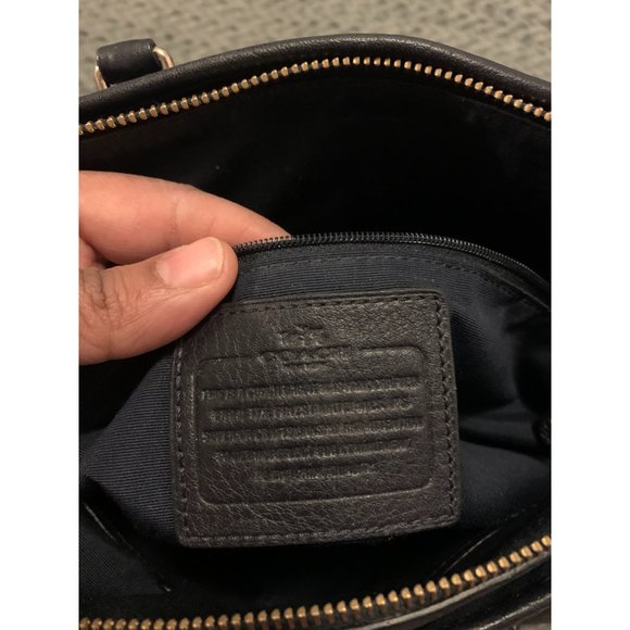 Coach Black Leather Zipper Shoulder Bag - Picture 2 of 8